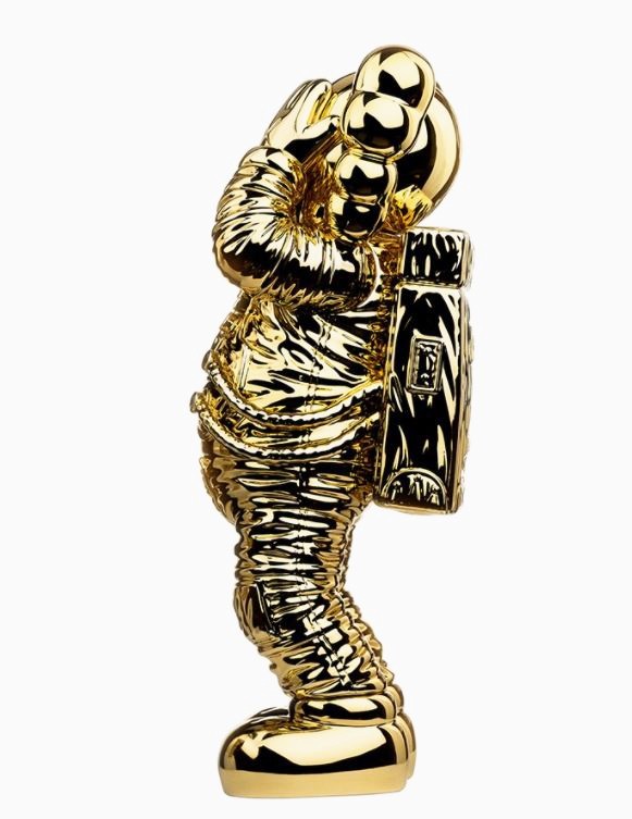 その他 kaws holiday space gold Holiday Space Figure - Gold | AbrahamArt