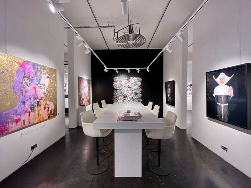Kom naar onze nieuwe galerie in Amsterdam en parkeer gratis naast de deur!
