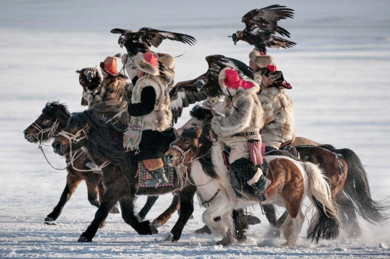 Jimmy Nelson - XXX 74 Kazakhs, Mongolia 2017