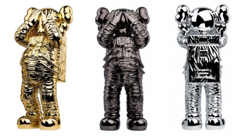 KAWS - Holiday Space Figure - Set